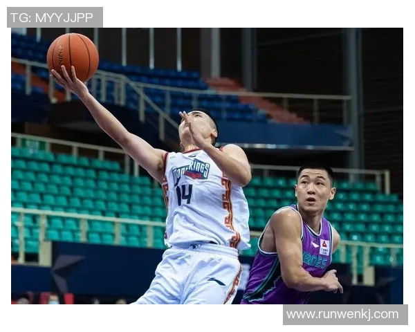 南京篮球队在全国锦标赛中的团队协作表现分析与点评